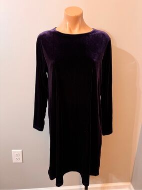 DCI by Cortney Dark Purple Velvet Long Sleeve Dress Vintage